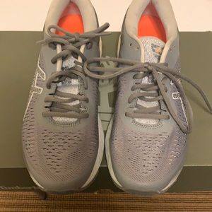 Brand new!!!! ASICS gel kayano 25